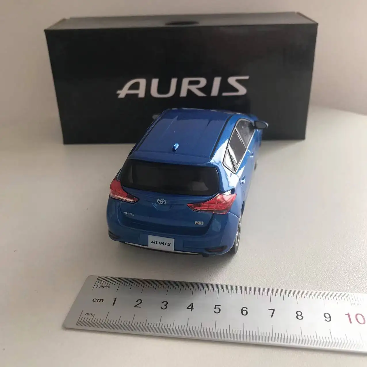 1/30 Scale Toyota Auris Diecast Model Collectible 29 1/30 Scale Toyota Auris Diecast Model Collectible - Image 29