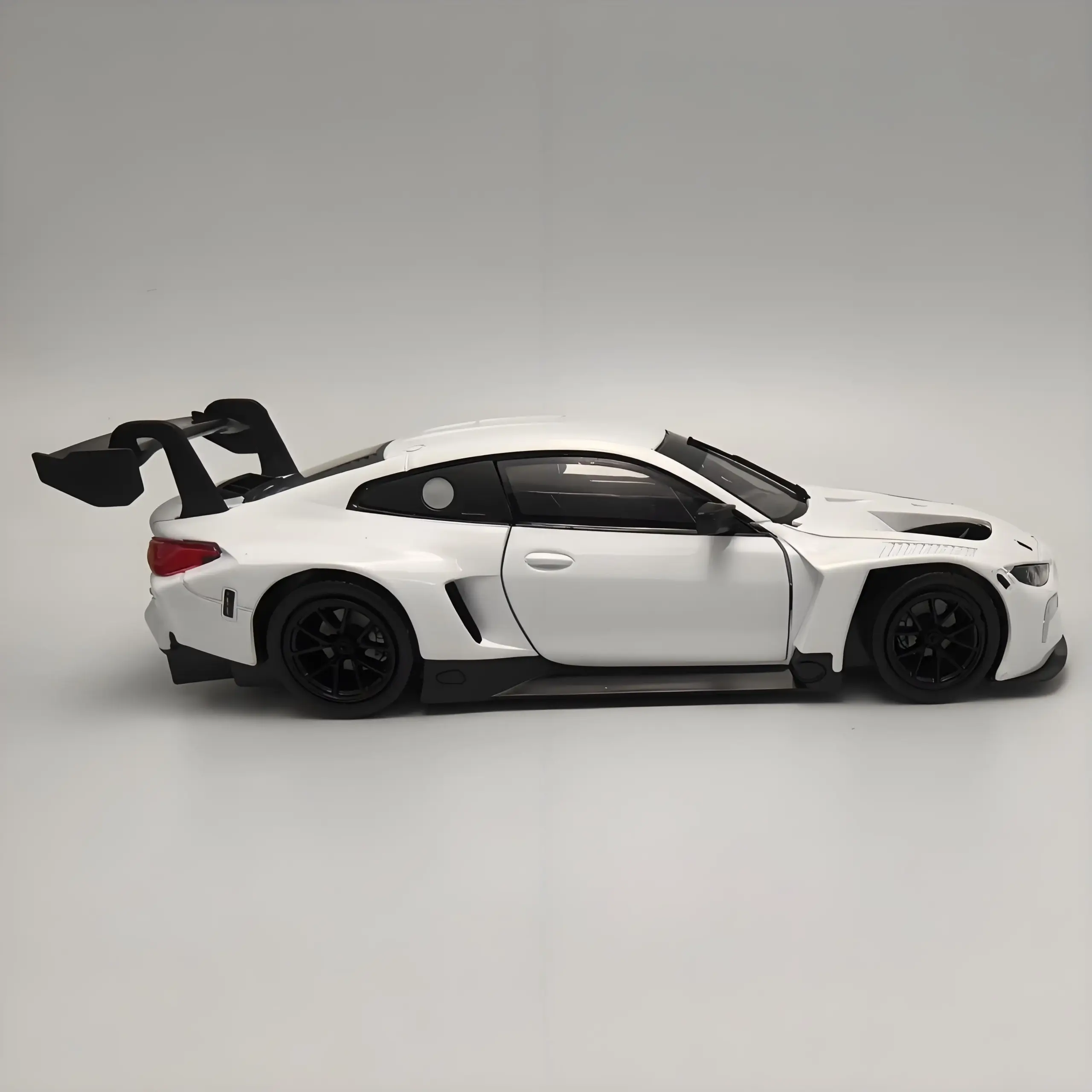 1:24 BMW M4 GT3 Matte Black and Gloss White Diecast 5 1:24 BMW M4 GT3 Matte Black and Gloss White Diecast - Image 5