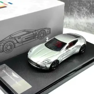 1:64 Aston Martin ONE-77 Diecast Model Car 10 S211ac861964f40718225e4bb333f62e9j