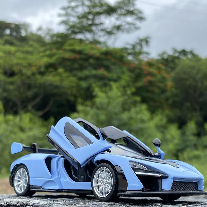 1:32 McLaren Senna Diecast Model Car Blue 4 1:32 McLaren Senna Diecast Model Car Blue - Image 4