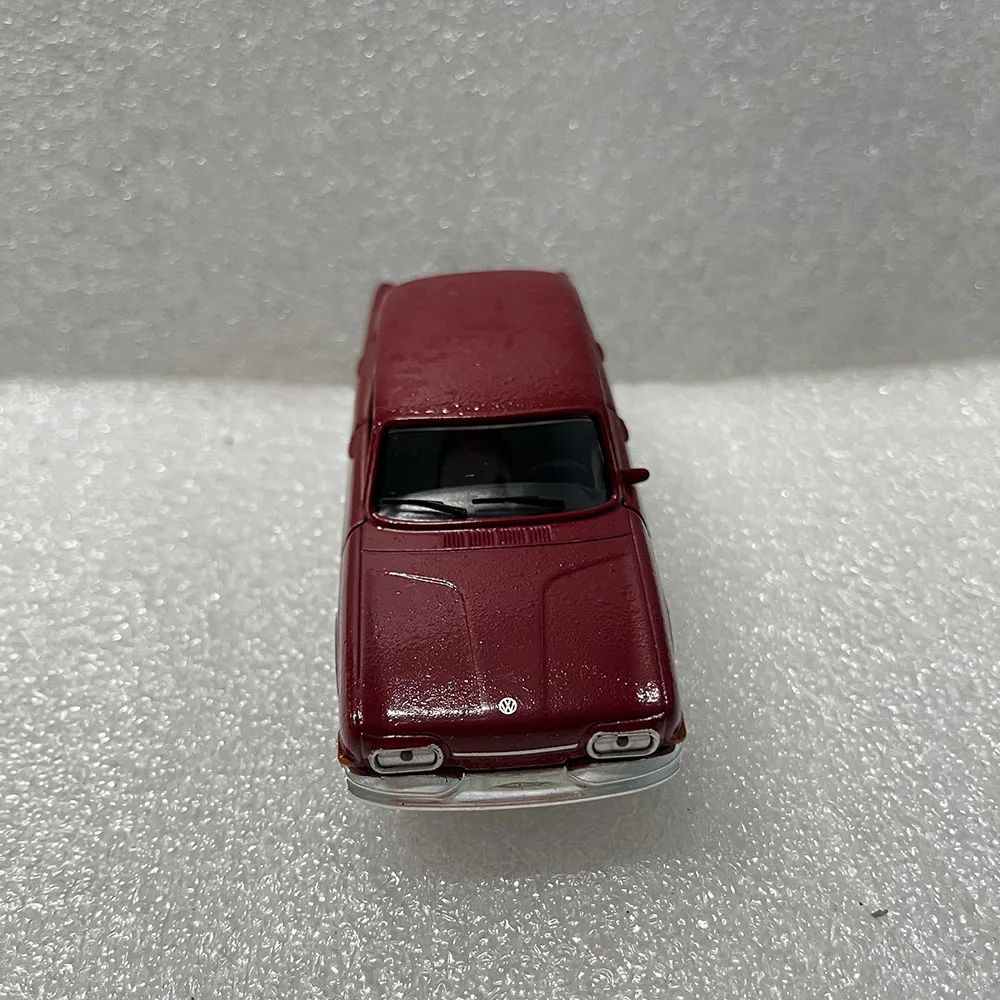 Volkswagen 1600 Diecast Model 1:43 Scale Classic 3 Volkswagen 1600 Diecast Model 1:43 Scale Classic - Image 3