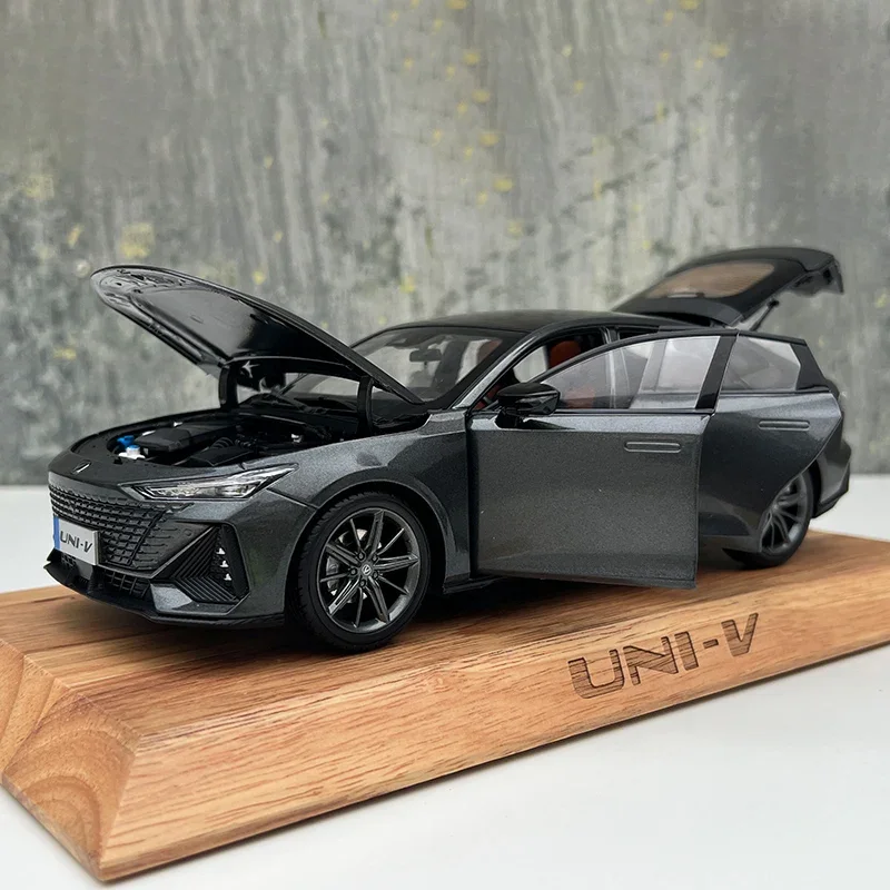 Diecast 1:18 Changan 2022 UNI-V Model Car 4 Diecast 1:18 Changan 2022 UNI-V Model Car - Image 4