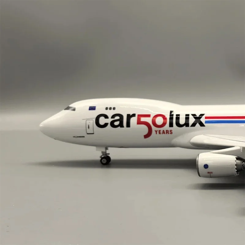 1:160 Scale Cargolux 747-8F Airplane Model 3 1:160 Scale Cargolux 747-8F Airplane Model - Image 3