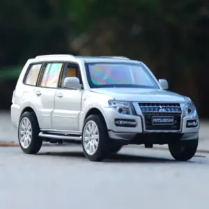 1:32 Mitsubishi Pajero Diecast Model Silver Vehicle 11 S2751643c4b5942e08c5d7f8f16e59e0aT 1