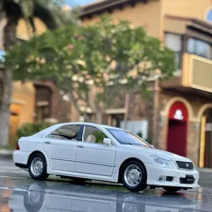 1:32 Scale Black Toyota Crown Diecast Model 9 S29770b433f51423299d4e06d1e55148cm