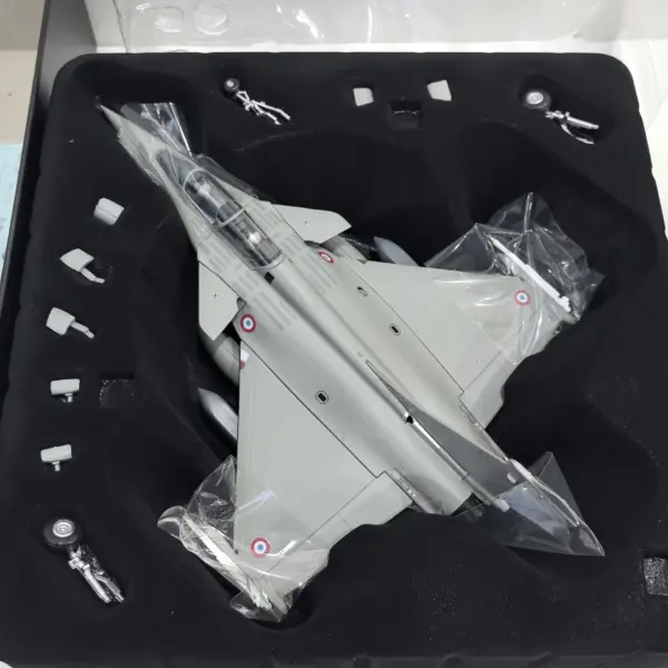 Diecast 1/72 Scale Dassault Rafale B Model - Image 5