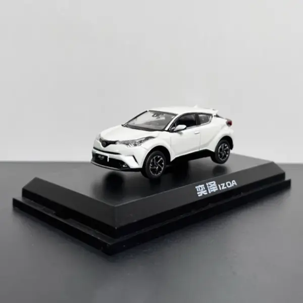 1/43 Scale IZOA Diecast Car Model - Image 2