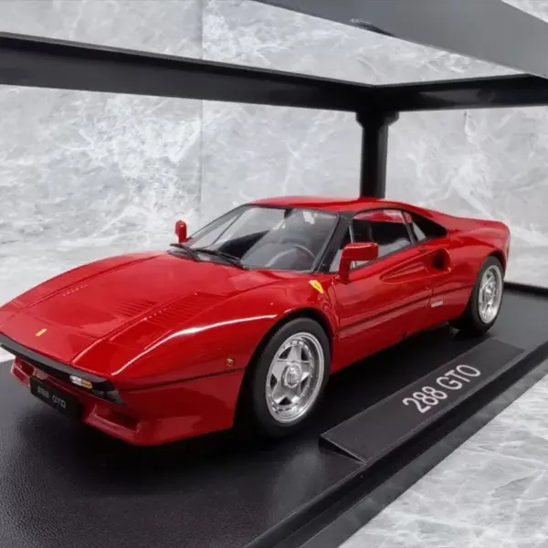 Ferrari 288 GTO 1:18 Scale Diecast Model - Image 3