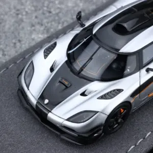 1:64 Koenigsegg One:1 Model by TOMICA 44 S332824890b954e8db68f7549760f6dd76