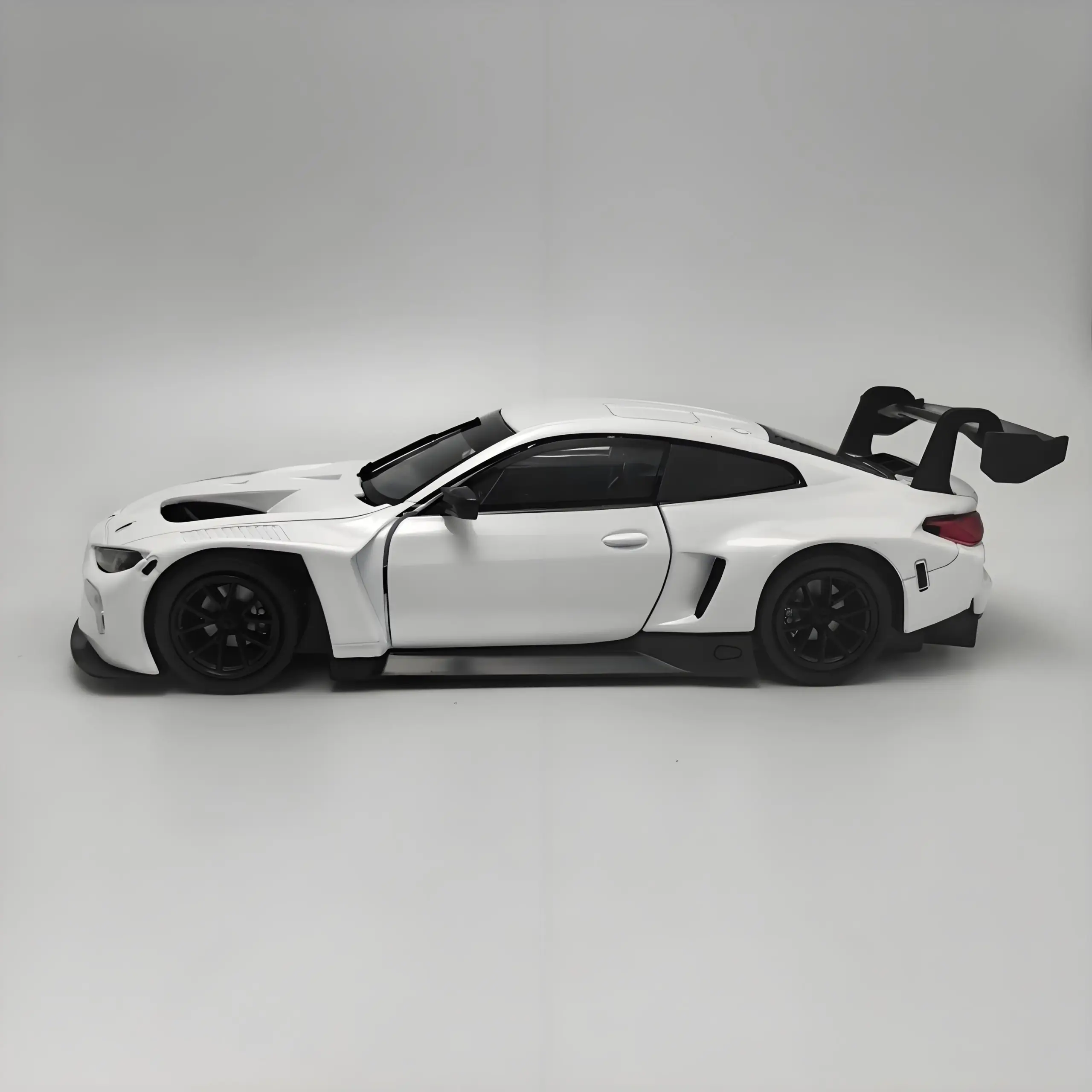 1:24 BMW M4 GT3 Matte Black and Gloss White Diecast 3 1:24 BMW M4 GT3 Matte Black and Gloss White Diecast - Image 3