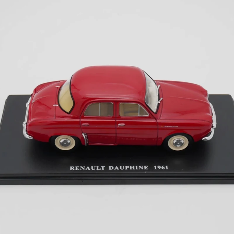 IXO 1/24 Scale 1961 Dauphine Diecast Model Car 5 IXO 1/24 Scale 1961 Dauphine Diecast Model Car - Image 5