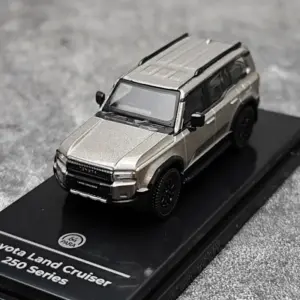 Toyota Land Cruiser Prado LC250 1:64 Diecast Model 10 S388b1c9185584d42a229bb43d0154406a