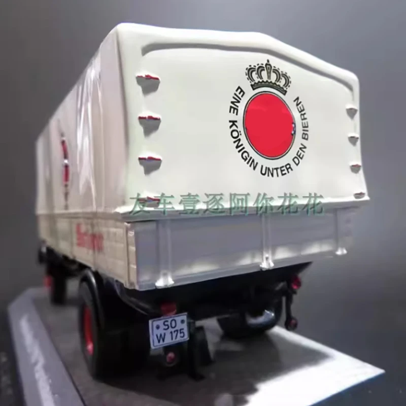 PREMIUM CLASSIXXS 1:43 LP911 Transporter Truck 5 PREMIUM CLASSIXXS 1:43 LP911 Transporter Truck - Image 5