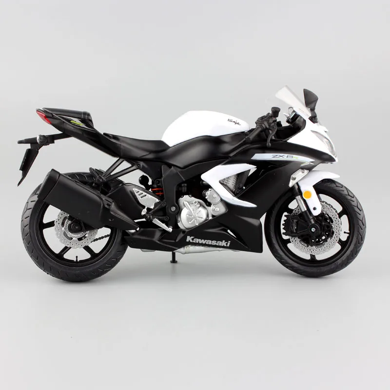 1/12 Scale Kawasaki Ninja Z800 Model Motorcycle 11 1/12 Scale Kawasaki Ninja Z800 Model Motorcycle - Image 11