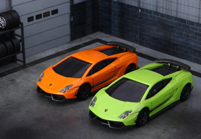 Lamborghini Gallardo Superleggera Diecast Model 6 Lamborghini Gallardo Superleggera Diecast Model - Image 6