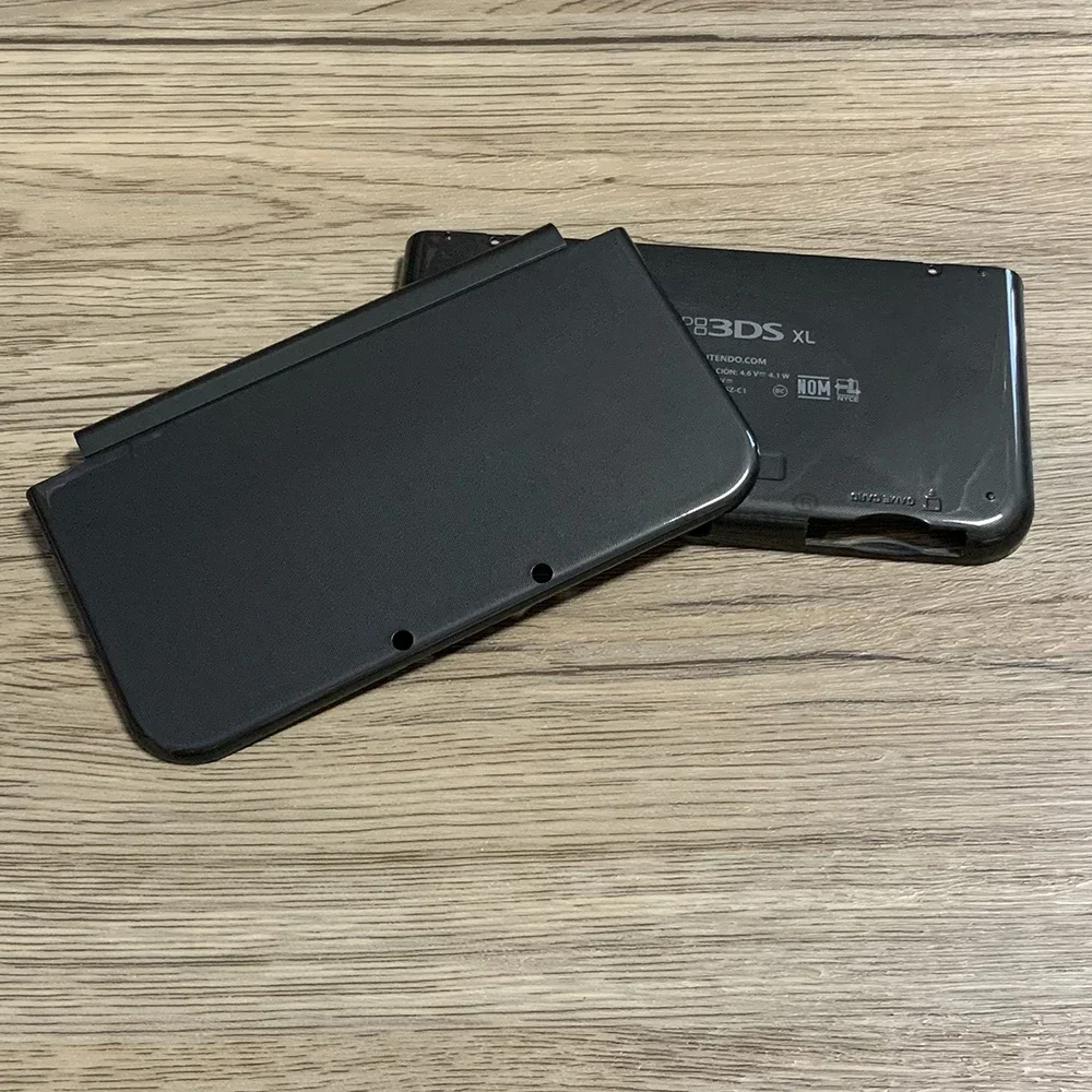 Gold Replacement Shell for New 3DS XL 4 Gold Replacement Shell for New 3DS XL - Image 4