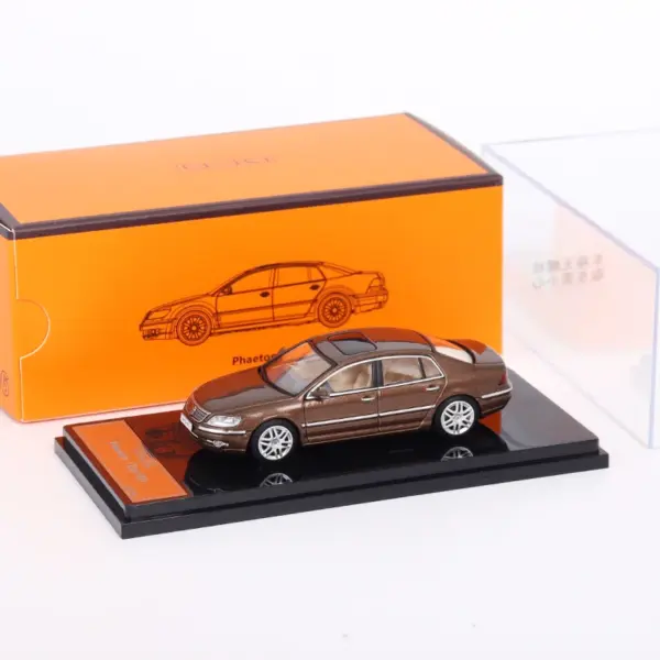 1:64 Scale DuBeeBee Phaeton W12 Alloy Model - Image 7