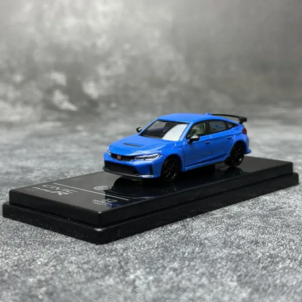 2023 Honda Civic Type R FL5 1:64 Diecast Model - Image 2