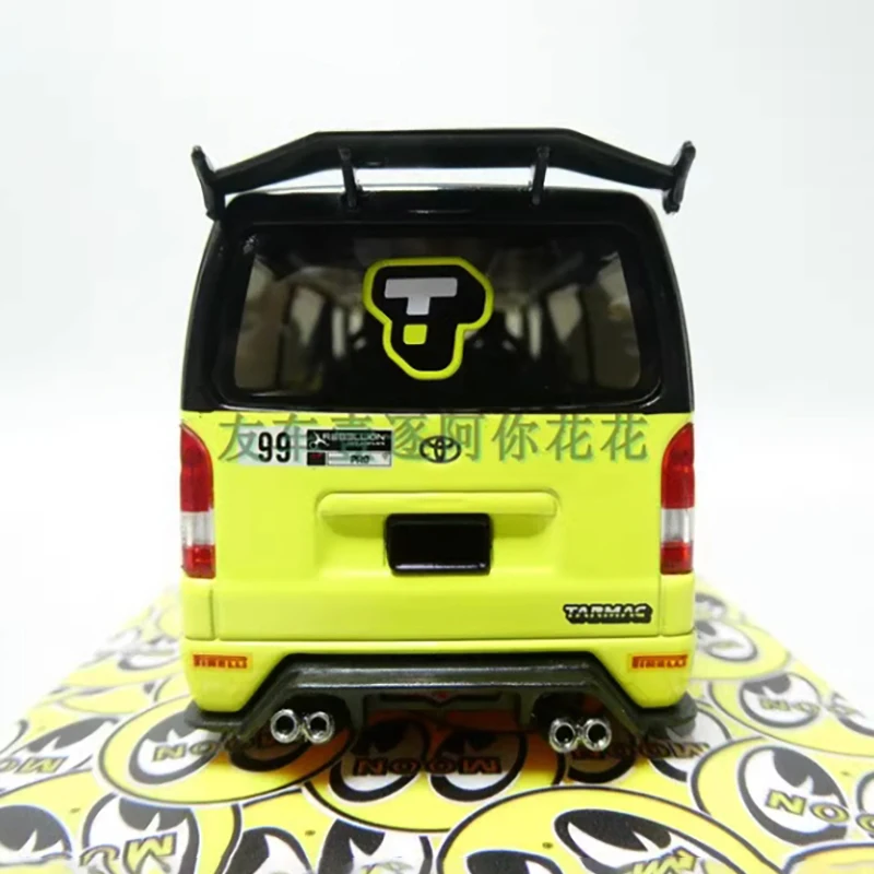 TARMAC WORKS 1:43 Toyota Hiace Van Diecast Set 12 TARMAC WORKS 1:43 Toyota Hiace Van Diecast Set - Image 12