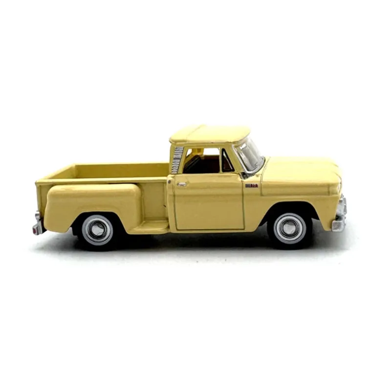 WELLY 1:87 Scale Green Vintage Pickup Model 3 WELLY 1:87 Scale Green Vintage Pickup Model - Image 3
