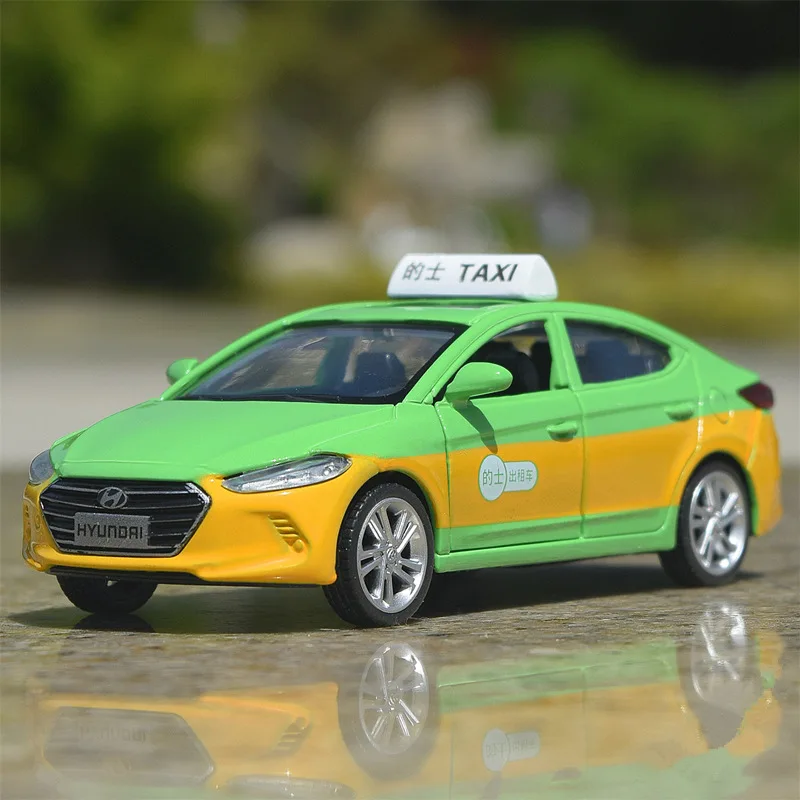 Hyundai ELANTRA Taxi Diecast Model 1/43 Scale 2 Hyundai ELANTRA Taxi Diecast Model 1/43 Scale - Image 2
