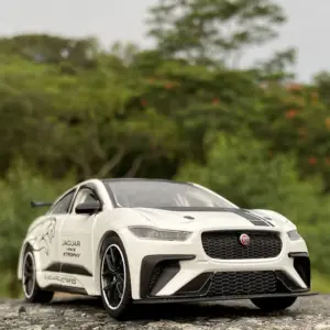 1:32 Jaguar I-PACE Alloy Model Racing Car 17 S4ded515fb9694aab856fe54a99bb06fcP