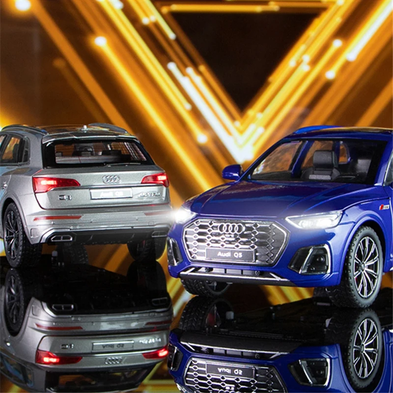 1:24 Scale Metallic Silver Audi Q5 Model 6 1:24 Scale Metallic Silver Audi Q5 Model - Image 6