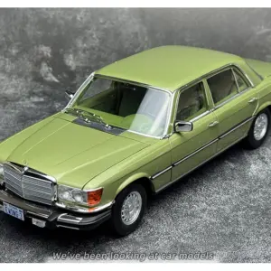 Mercedes-Benz 450 SEL 1/18 Diecast Model 26 S4f5cf9125f964d66a0ae5cedbac6ca19z