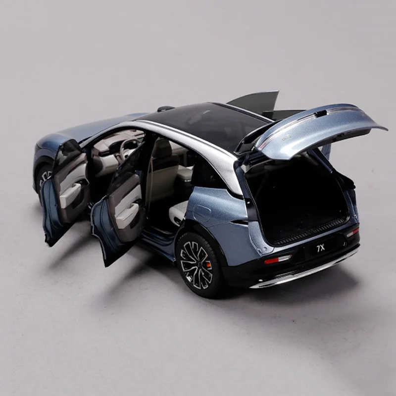 Bburago 1:18 Zeekr 7x SUV Diecast Model 5 Bburago 1:18 Zeekr 7x SUV Diecast Model - Image 5