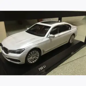1:18 Scale Die-Cast BMW 750Li Model Car 4 S511a0474f40e49ef8e006154a60819beP