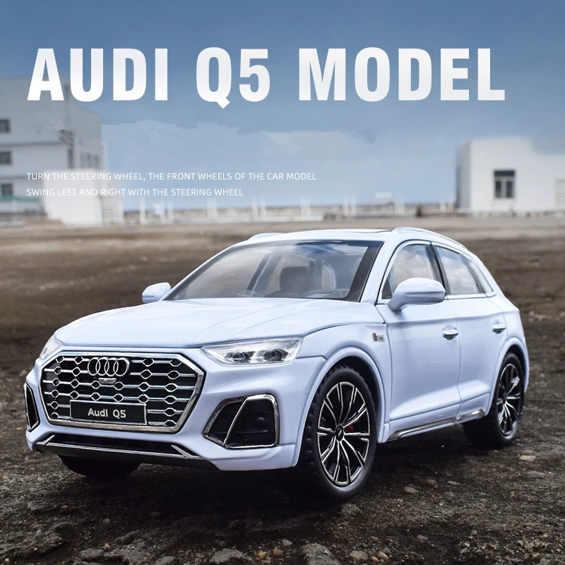 1:24 Scale Metallic Silver Audi Q5 Model 2 1:24 Scale Metallic Silver Audi Q5 Model - Image 2