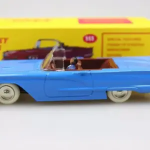 1:43 Scale Ford Thunderbird Diecast Model Car 8 S54bc4c80cc284ed2928571faf8d42b72v