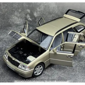 1/18 Scale Benz C-Class T-Model Diecast Model 30 S552f363e782f4e3ba14bb9263954d7d2P