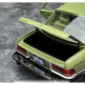 Mercedes-Benz 450 SEL 1/18 Diecast Model 37 S55e9b22bd7424a618268a2b1cf1d402ab