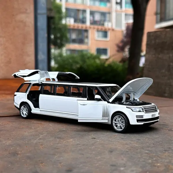 1:32 Alloy Rover Range Rover Limousine Model - Image 6
