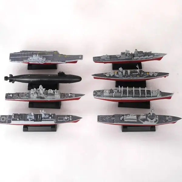 Aegis Destroyer Model 1:1200 Scale by GRAPMAN - Image 2