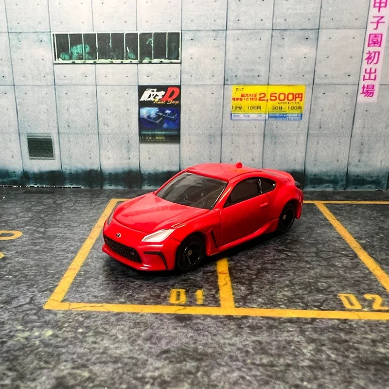 Toyota GR 86 Diecast Car Model Red or White 4 Toyota GR 86 Diecast Car Model Red or White - Image 4