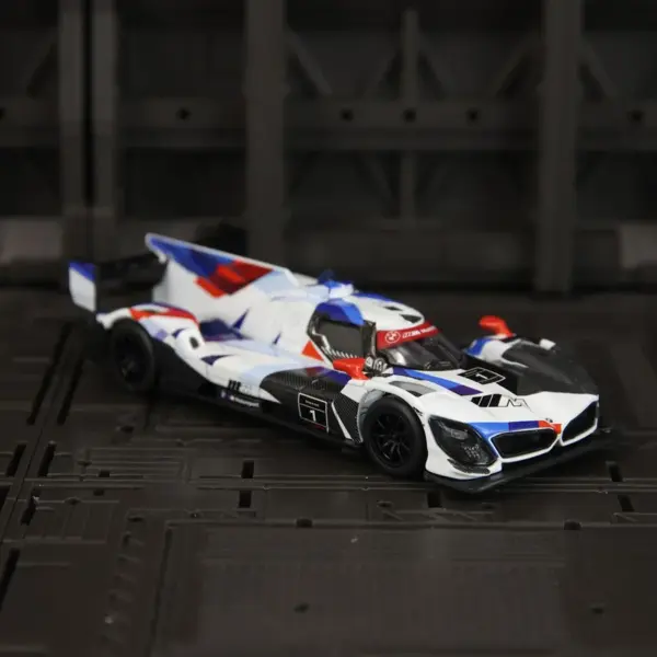 BMW M Hybrid V8 1:45 Alloy Model Car - Image 7
