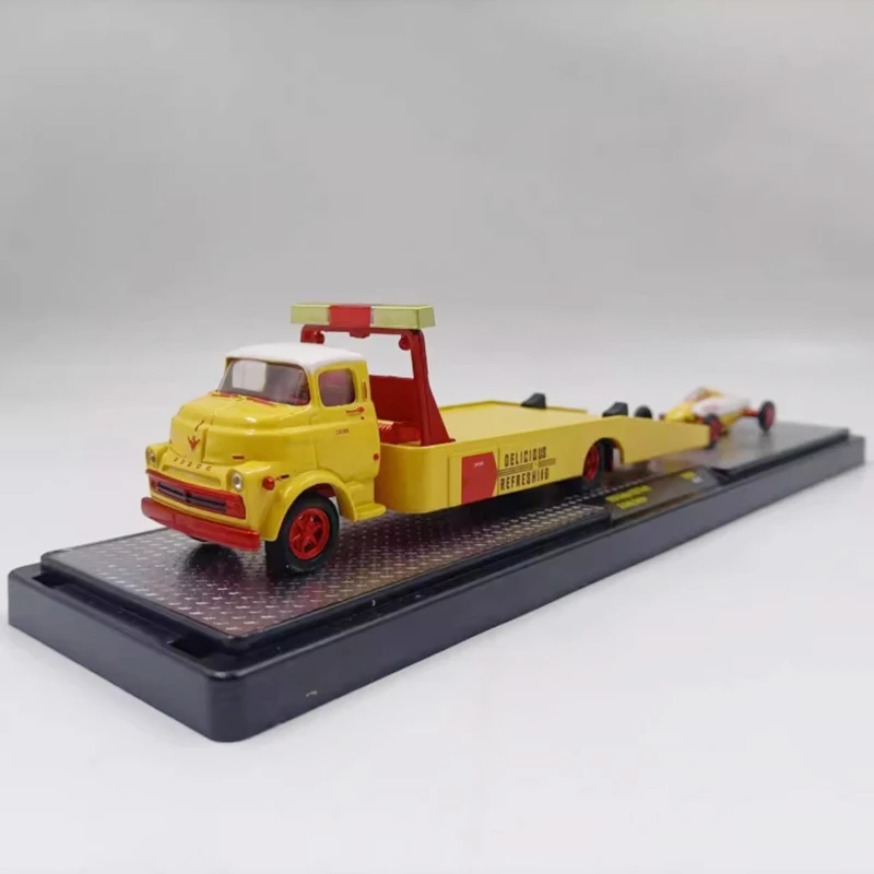 M2 Machines 1:64 Scale Vintage Truck Trailer 5 M2 Machines 1:64 Scale Vintage Truck Trailer - Image 5