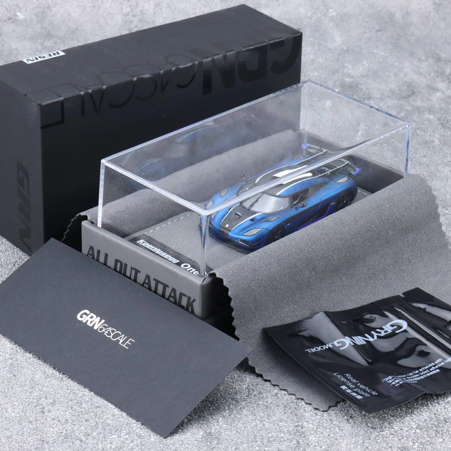 1:64 Koenigsegg One:1 Model by TOMICA 13 1:64 Koenigsegg One:1 Model by TOMICA - Image 13