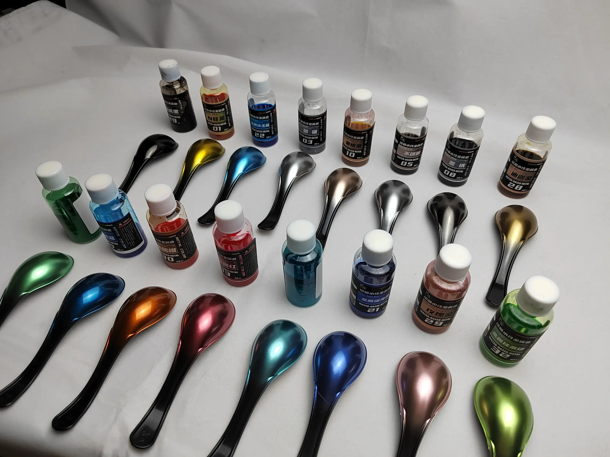 Great Gold Metallic Spray Paint 30 mL 3 Great Gold Metallic Spray Paint 30 mL - Image 3