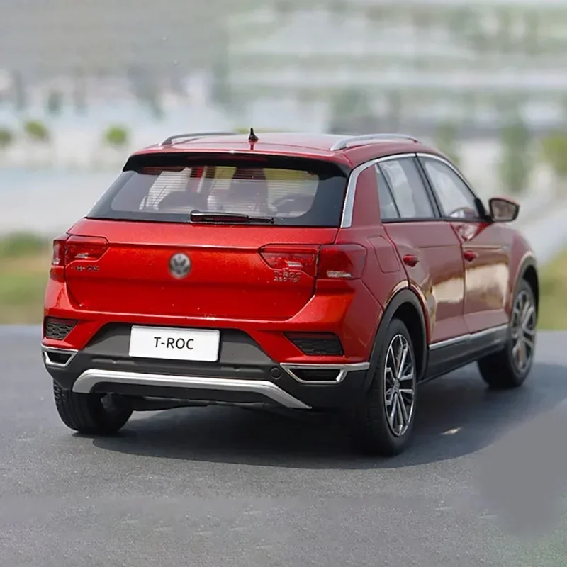 1:18 Scale Red Volkswagen T-ROC 280STI Model 4 1:18 Scale Red Volkswagen T-ROC 280STI Model - Image 4