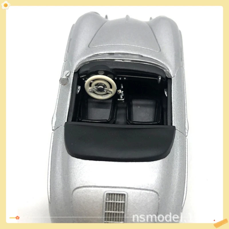 Diecast Delprado 1/43 Scale Porsche 356A Model 6 Diecast Delprado 1/43 Scale Porsche 356A Model - Image 6