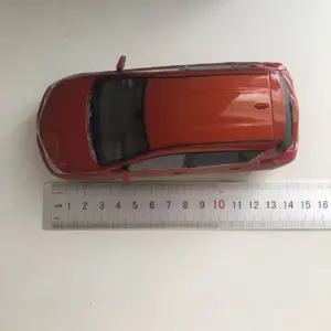 1/30 Scale Toyota Auris Diecast Model Collectible 57 S5c1d841650914659a2c842596701e8ebs