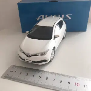 1/30 Scale Toyota Auris Diecast Model Collectible 73 S5d67ac565a00451bb1d474014e40c397M