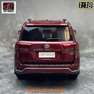 Toyota Land Cruiser LC300 ZX Diecast Model 1/18 44 S5e09202de39b4e3fb310eb84513b297cw