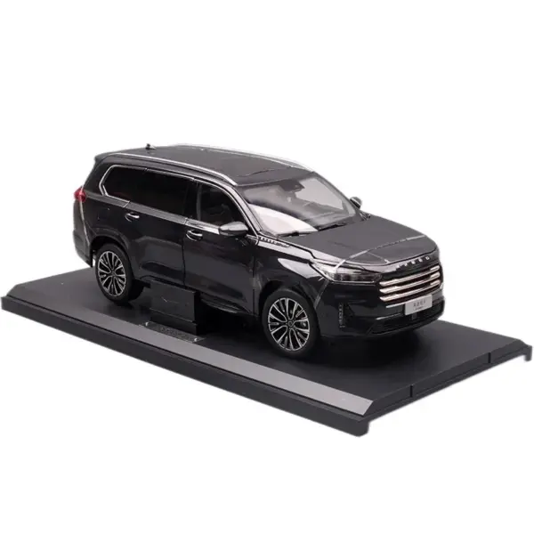 Chery EXEED VX 2022 Diecast Model 1:18 Scale - Image 6