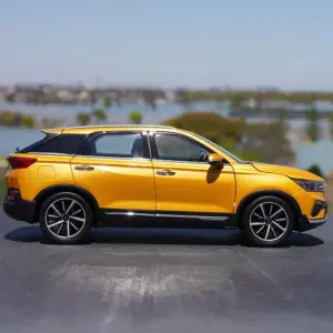 FAW Bestune T77 Yellow Diecast Model SUV 1:18 6 S5ef24cbd0d7b4587a6b2c50b35b700c8P