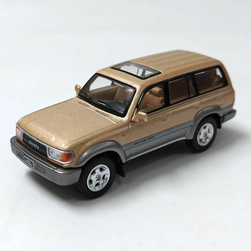 MASSDI Diecast 1/64 Gold Toyota Land Cruiser 5 MASSDI Diecast 1/64 Gold Toyota Land Cruiser - Image 5