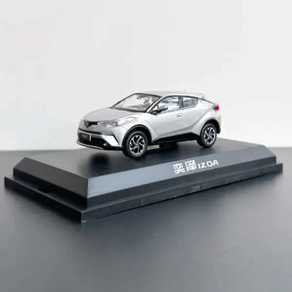 1/43 Scale IZOA Diecast Car Model - Image 5